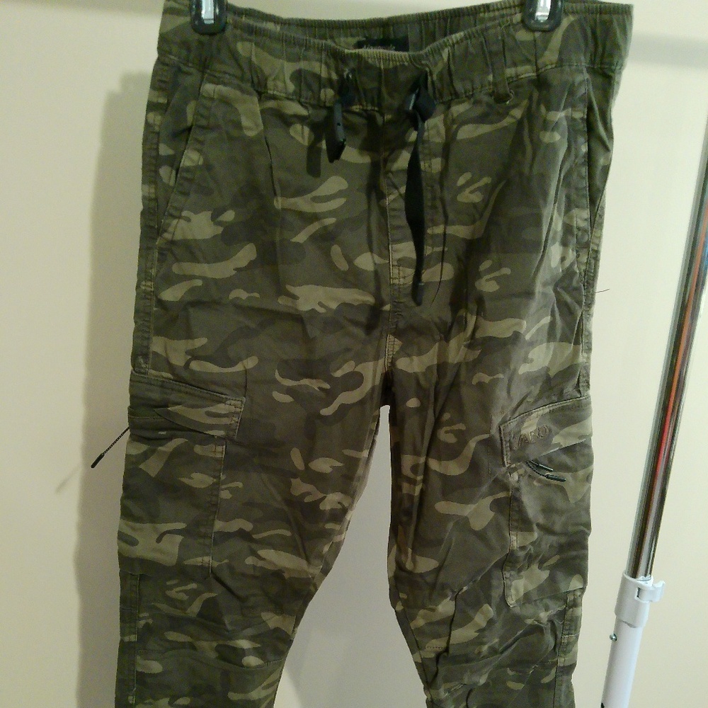 Womens Aeropostale Camo Cargo Joggers